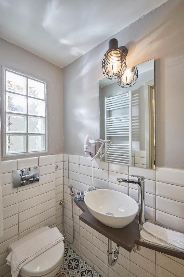 Stay In A Hip Decorated Studio Near Acropolis! Athens Ngoại thất bức ảnh